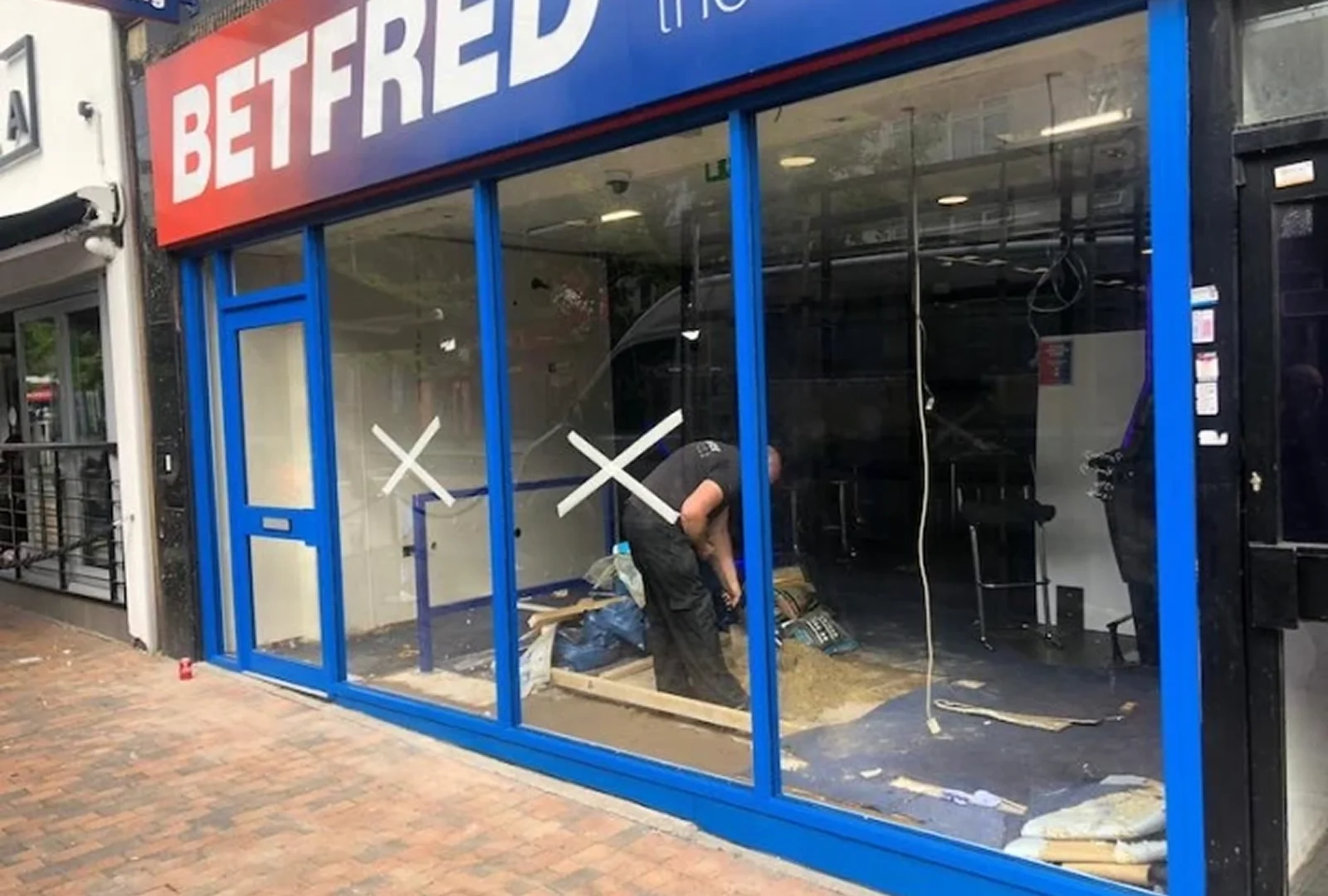 Shop Fronts Cardiff